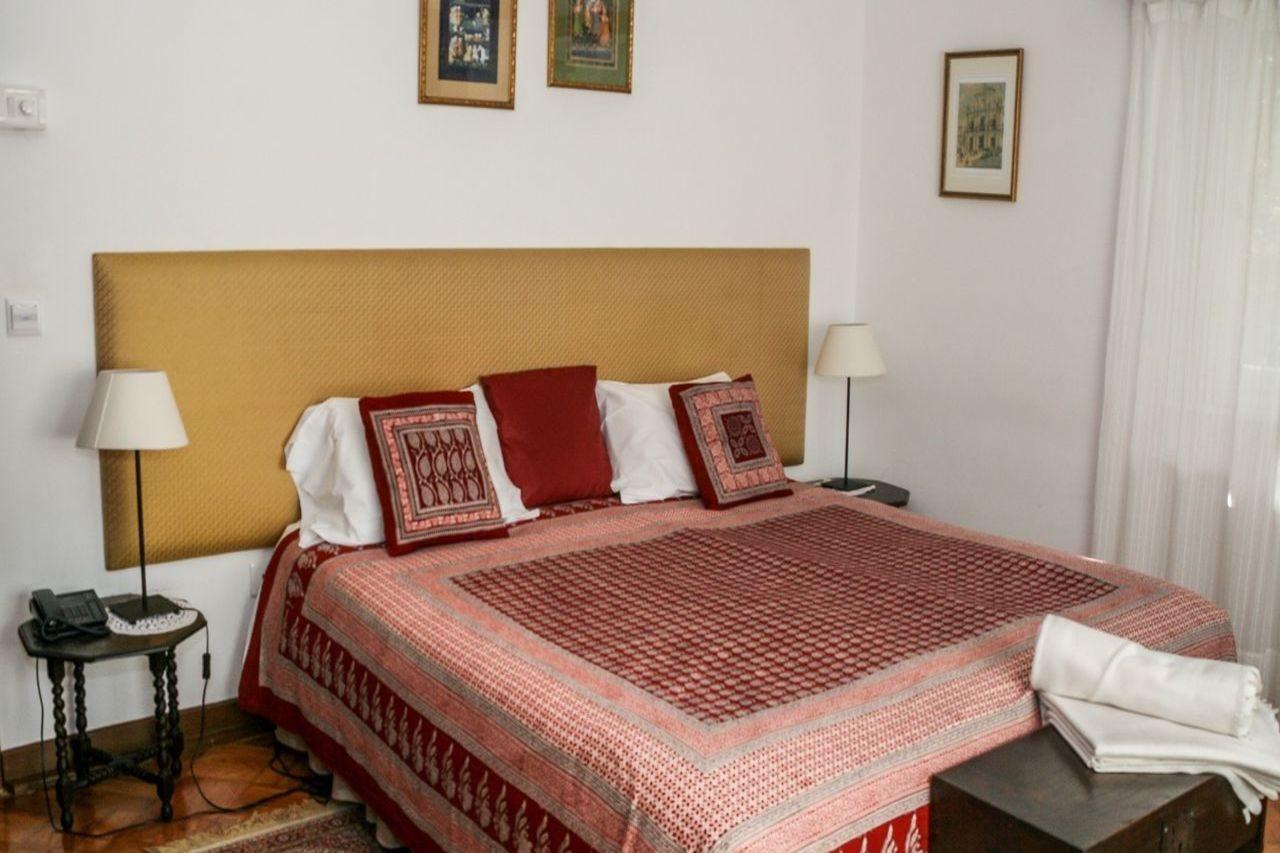Casa Shanti Niketan Эшторил Экстерьер фото