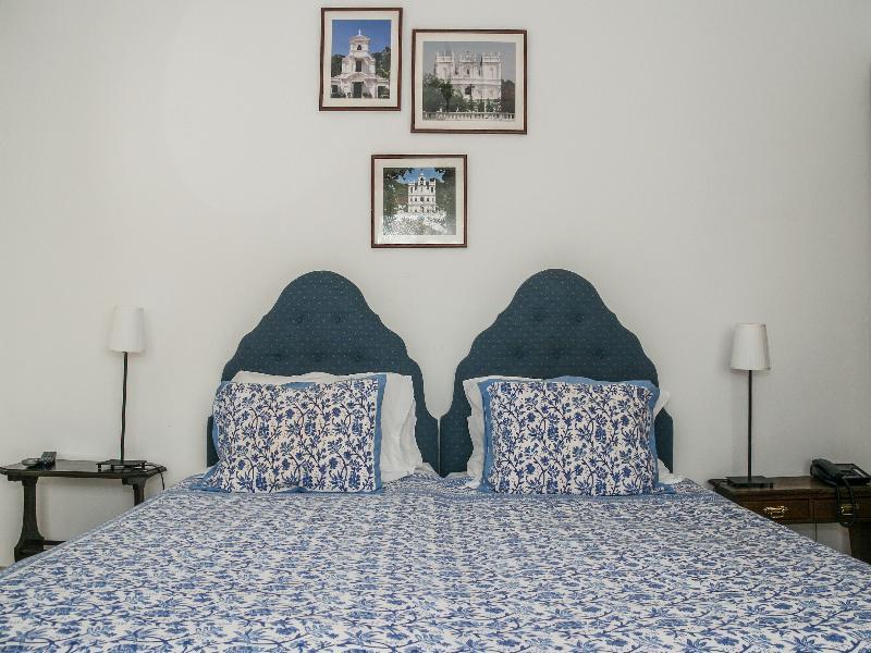 Casa Shanti Niketan Эшторил Экстерьер фото