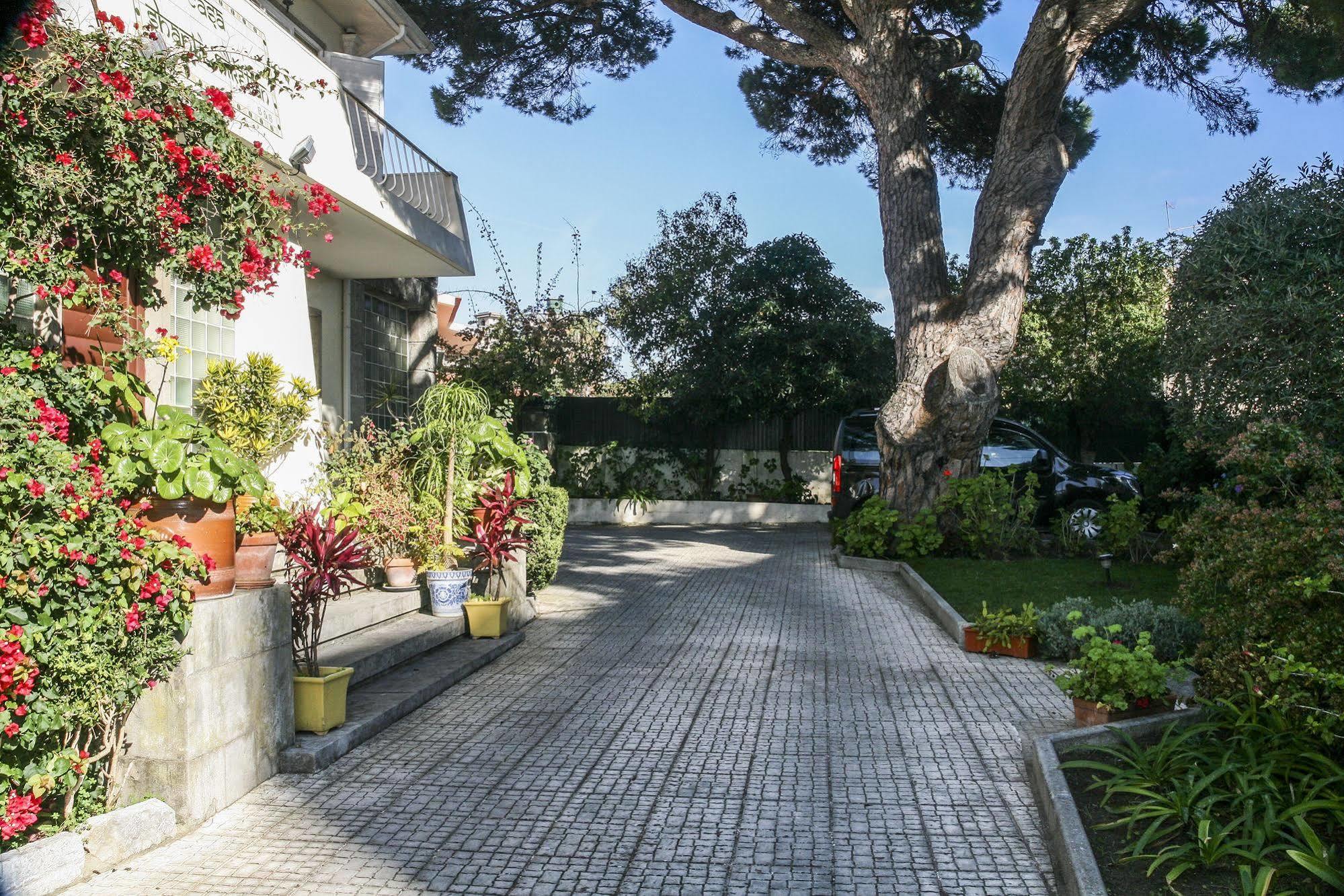 Casa Shanti Niketan Эшторил Экстерьер фото