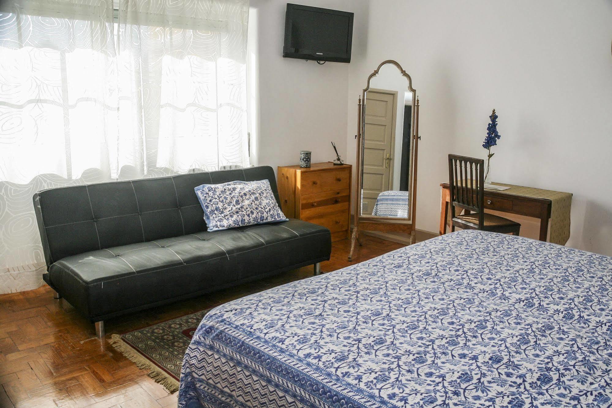 Casa Shanti Niketan Эшторил Экстерьер фото