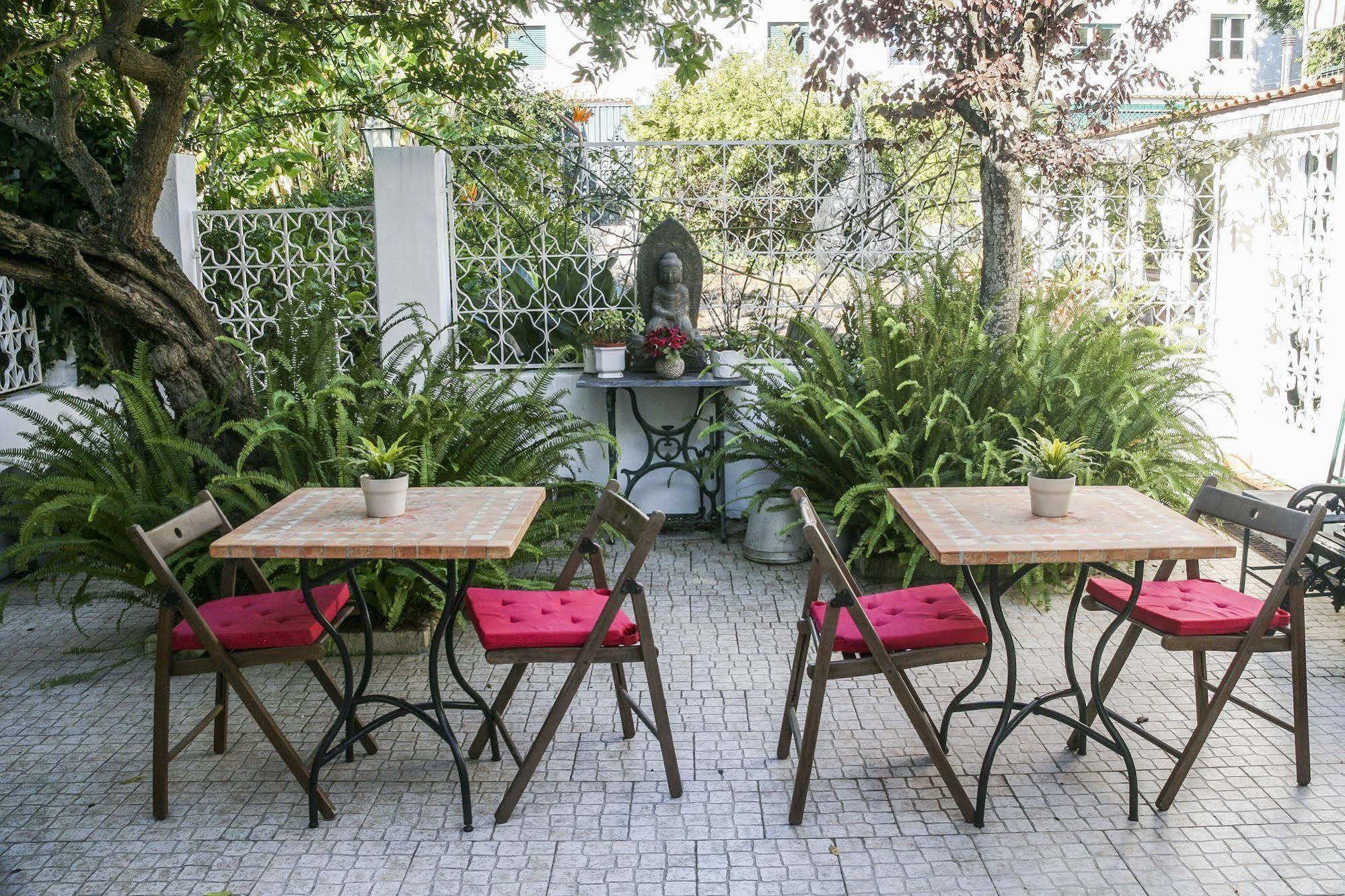 Casa Shanti Niketan Эшторил Экстерьер фото